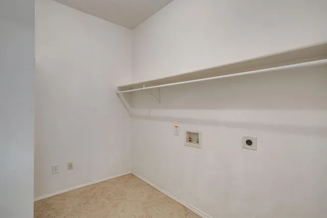 $409,900 | 2116 Windcastle Drive, Mansfield, TX 76063