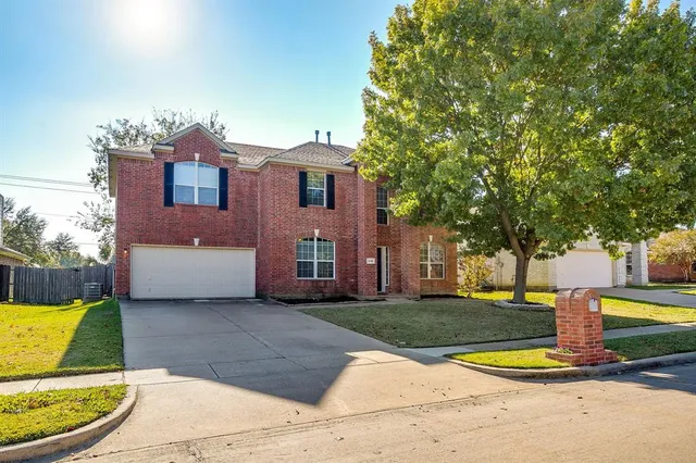 $409,900 | 2116 Windcastle Drive, Mansfield, TX 76063