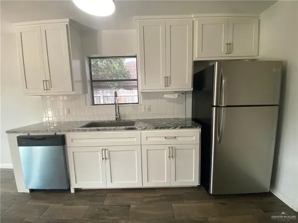 $1,600 | 3009 Goldcrest Avenue, McAllen, TX 78504