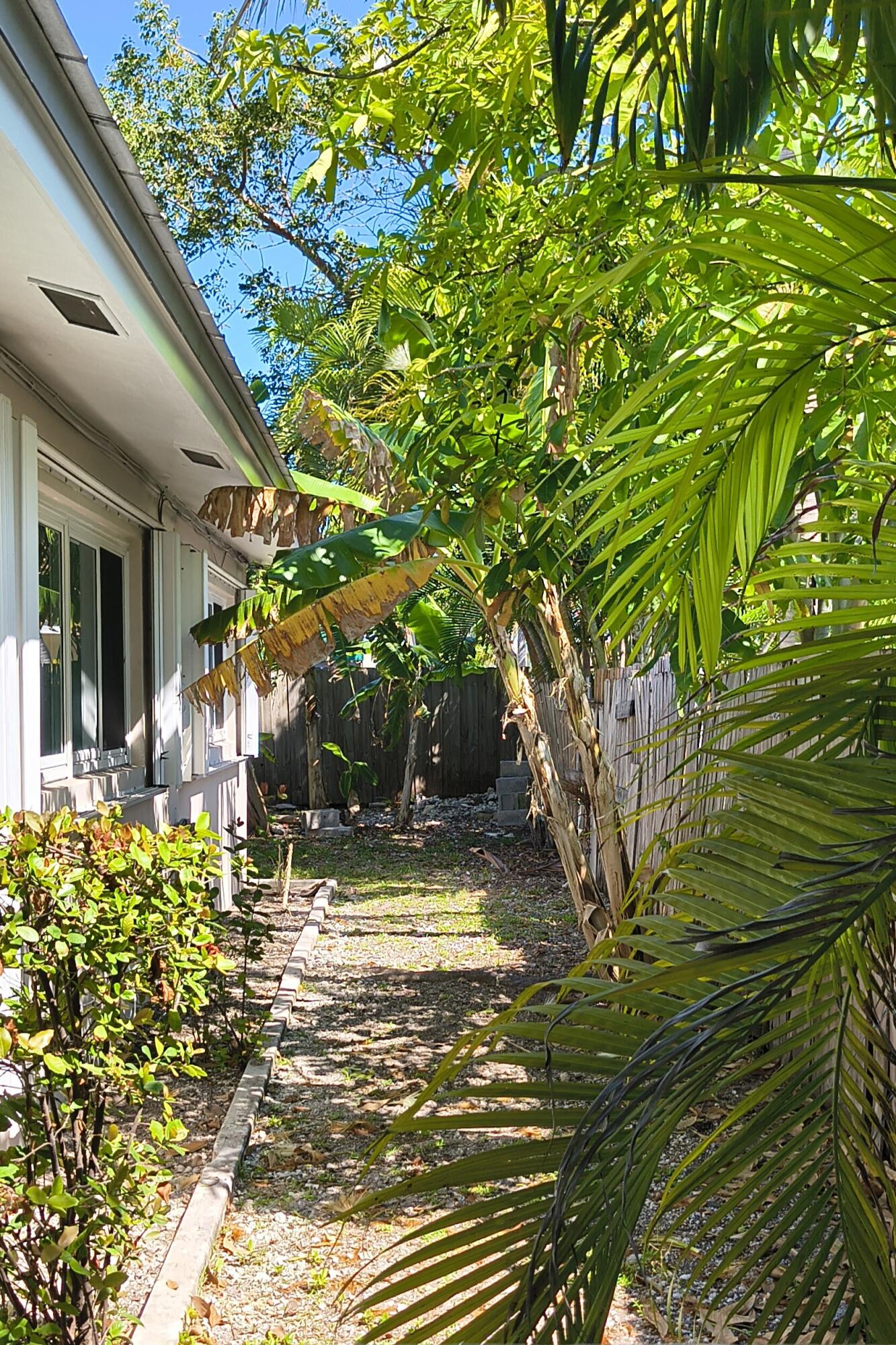 3011 Riviera Drive Key West, FL 33040 - Photo 15 of 36 IMG_20260420_110032179_HDR