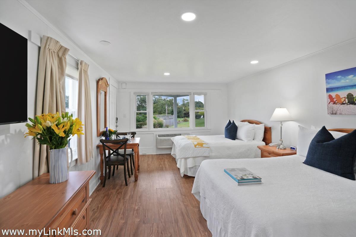27 Island Inn Road, Unit 7C Oak Bluffs, MA 02557 - Photo 9 of 11 Gallery Image 9
