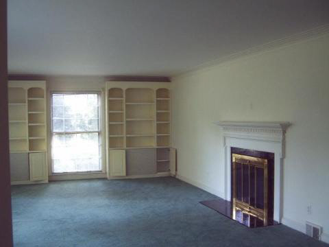 30 Harbor Hill Road Grosse Pointe, MI 48236 - Photo 2 of 11 922997-1.JPG