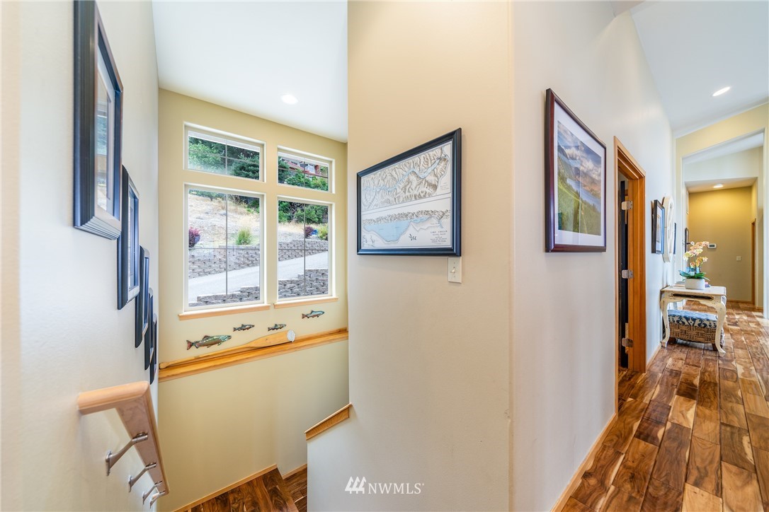 916 West Parkview Road Chelan, WA 98816 - Photo 13 of 25 Gallery Image 13