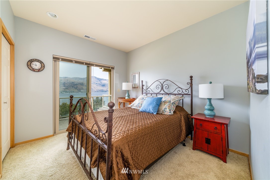 916 West Parkview Road Chelan, WA 98816 - Photo 14 of 25 Gallery Image 14
