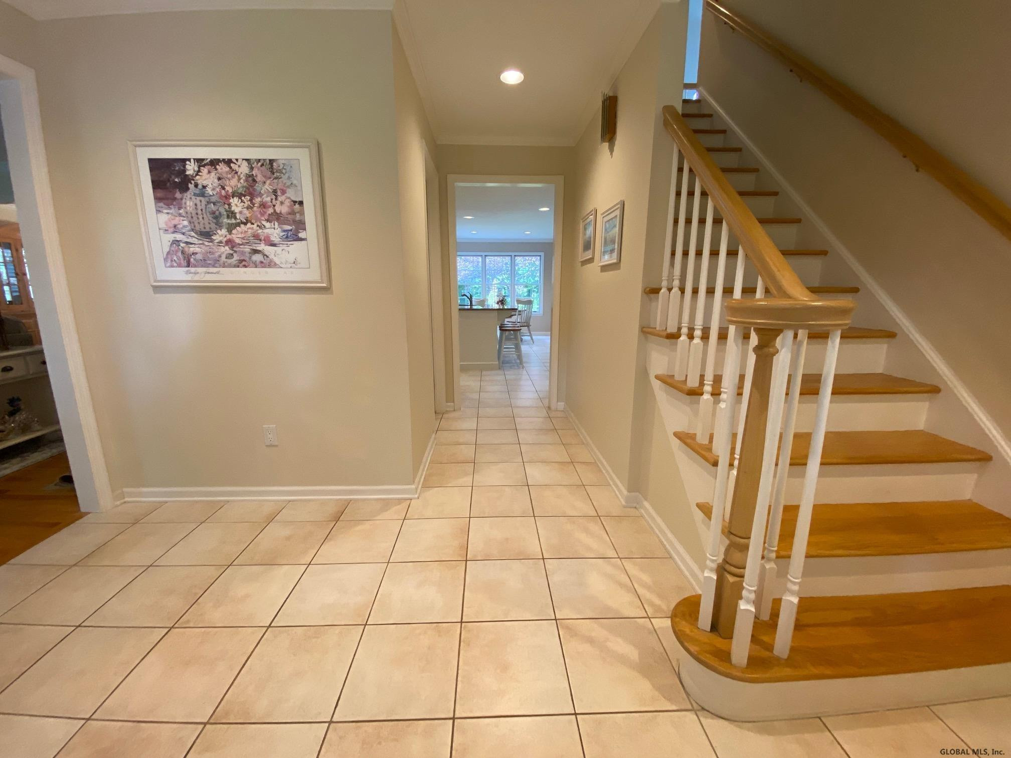 3113 Troy Schenectady Road Niskayuna, NY 12309 - Photo 3 of 54 Photo 3