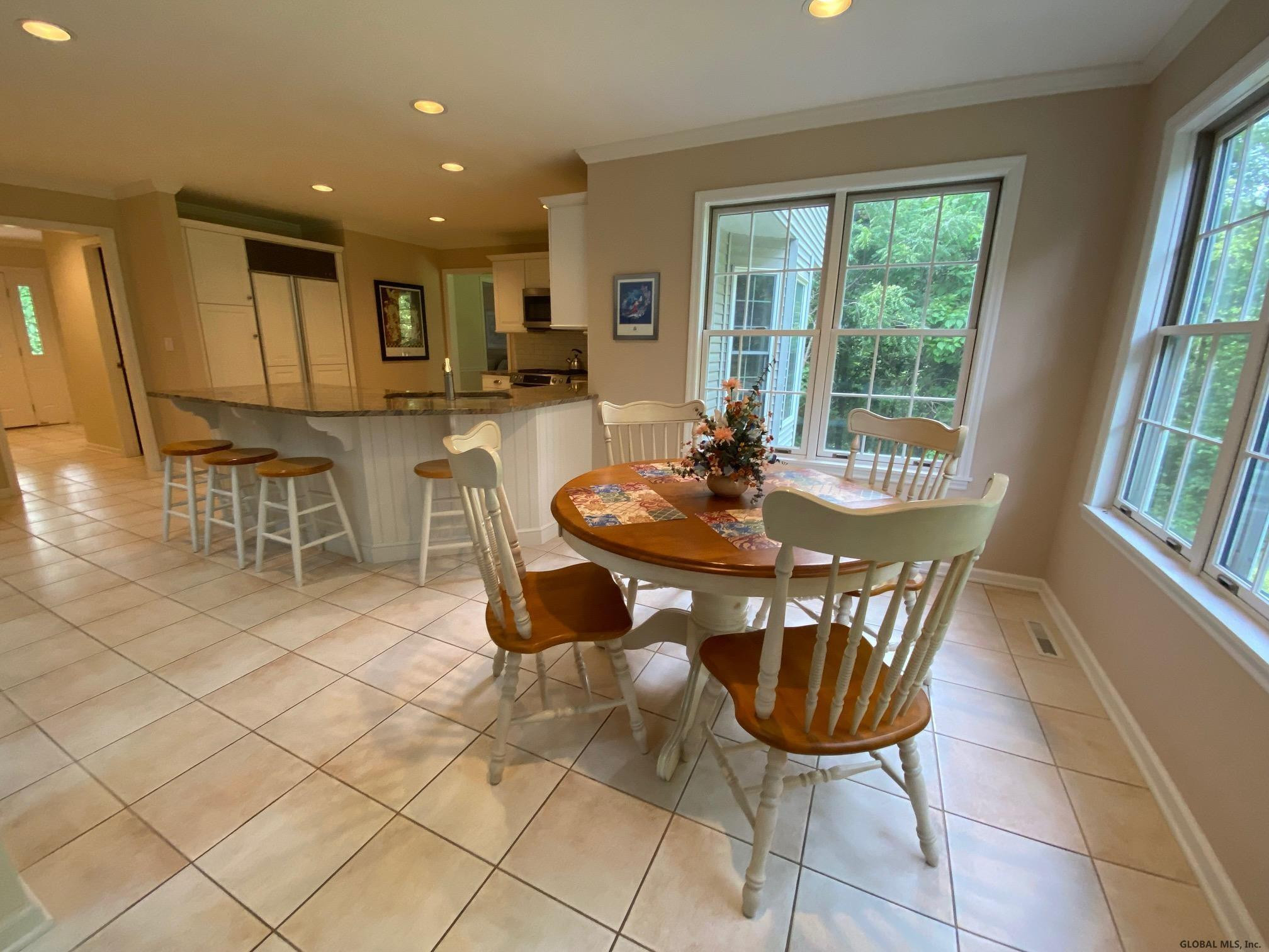 3113 Troy Schenectady Road Niskayuna, NY 12309 - Photo 6 of 54 Photo 6