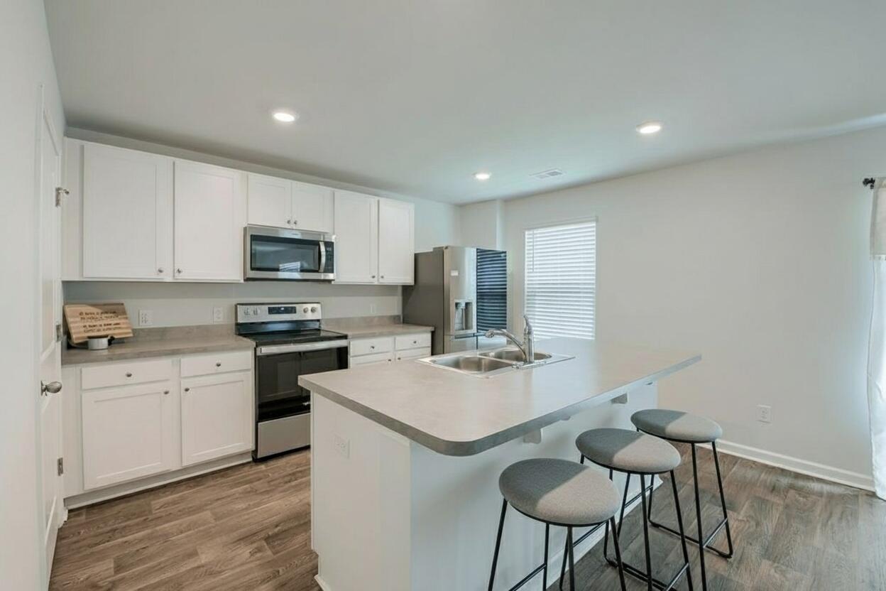 522 Shady Maple Street Moncks Corner, SC 29461 - Photo 7 of 44 Kitchen