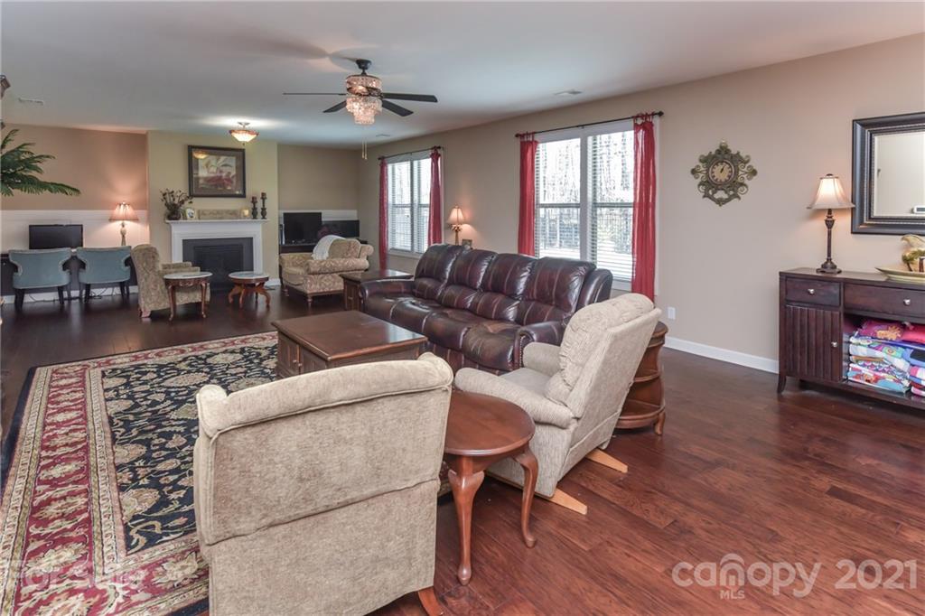 2078 Lometa Road York, SC 29745 - Photo 17 of 36 Gallery Image 17