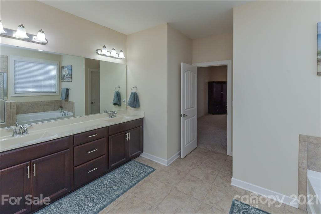 2078 Lometa Road York, SC 29745 - Photo 27 of 36 Gallery Image 27