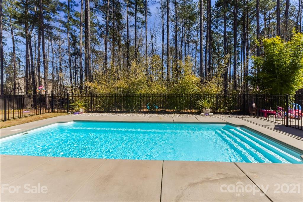 2078 Lometa Road York, SC 29745 - Photo 5 of 36 Gallery Image 5