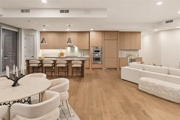 $27,413 | 600 Guadalupe Street, Unit 6306, Austin, TX 78701