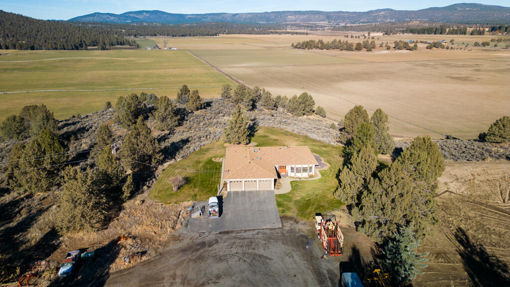 6520 Hildebrand Road Dairy, OR 97625 - Photo 1 of 72 Custom Home with gorgeous views!!!