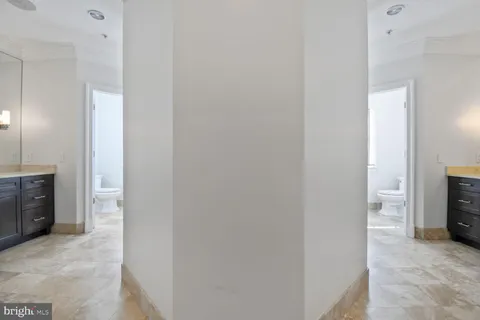 $4,695,000 | 1935 Foxview Circle Northwest, Washington, DC 20007