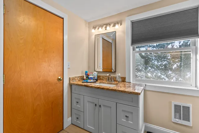 $599,900 | 12 Laurence Way, Falmouth, ME 04105