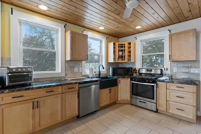 $599,900 | 12 Laurence Way, Falmouth, ME 04105