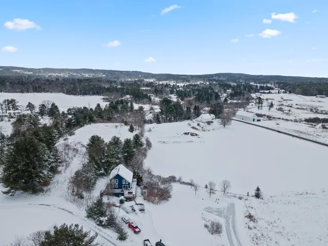 $599,900 | 12 Laurence Way, Falmouth, ME 04105