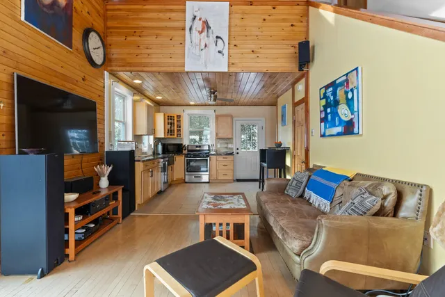 $599,900 | 12 Laurence Way, Falmouth, ME 04105