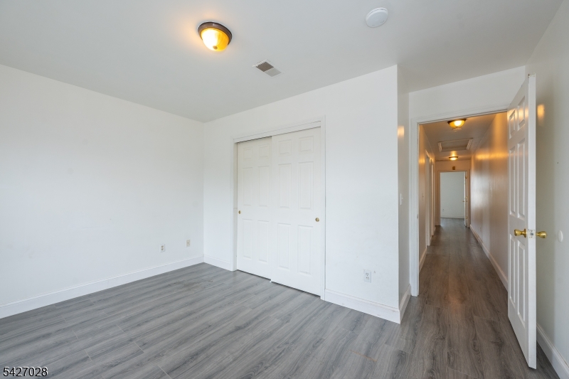 447 South 9th Street Newark, NJ 07103 - Photo 10 of 14