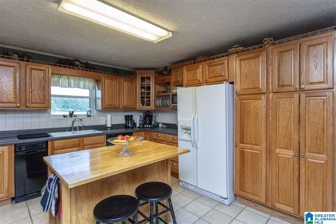 223 Drummond Road Talladega, AL 35160 - Photo 7 of 31
