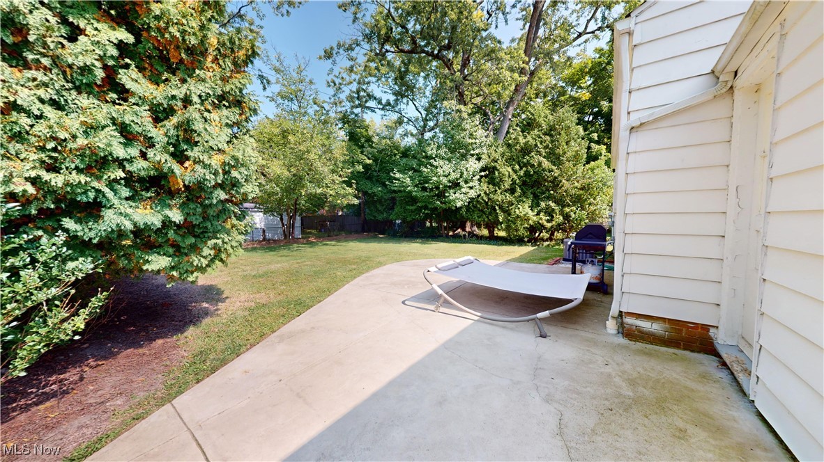5253 Bridgewater Road Lyndhurst, OH 44124 - Photo 21 of 24
