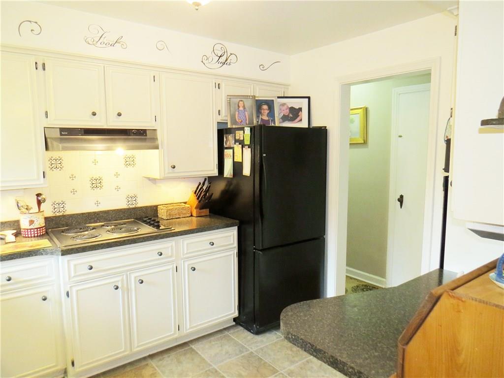 208 Edgewood Road Butler, PA 16001 - Photo 8 of 25