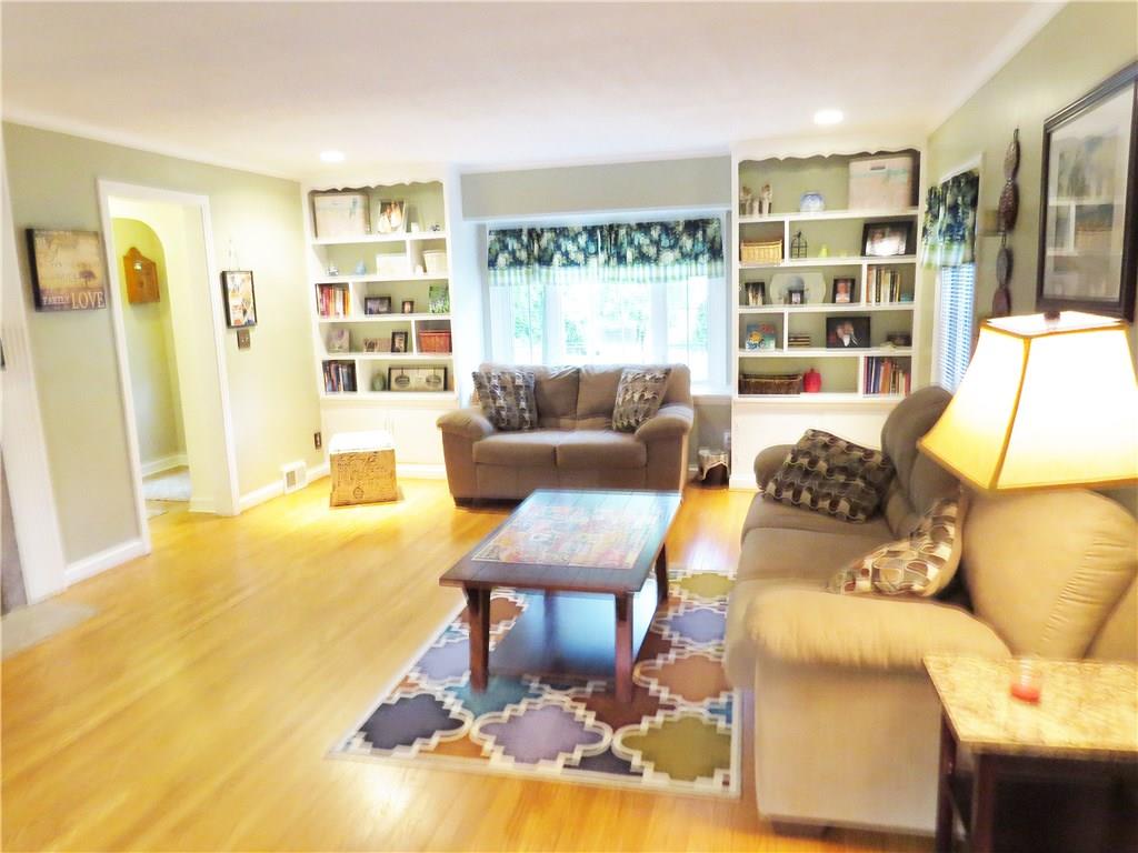 208 Edgewood Road Butler, PA 16001 - Photo 10 of 25
