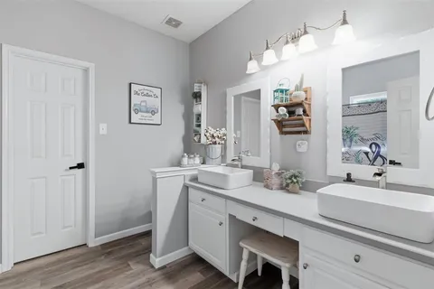 $385,000 | 7804 Seven Oaks Lane, Denton, TX 76210
