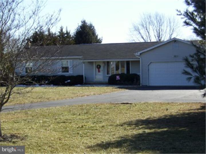 572 Lincoln Road Pilesgrove, NJ 08098 - Photo 1 of 16 Exterior Front