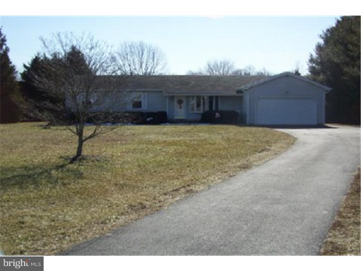 572 Lincoln Road Pilesgrove, NJ 08098 - Photo 2 of 16 Exterior Front