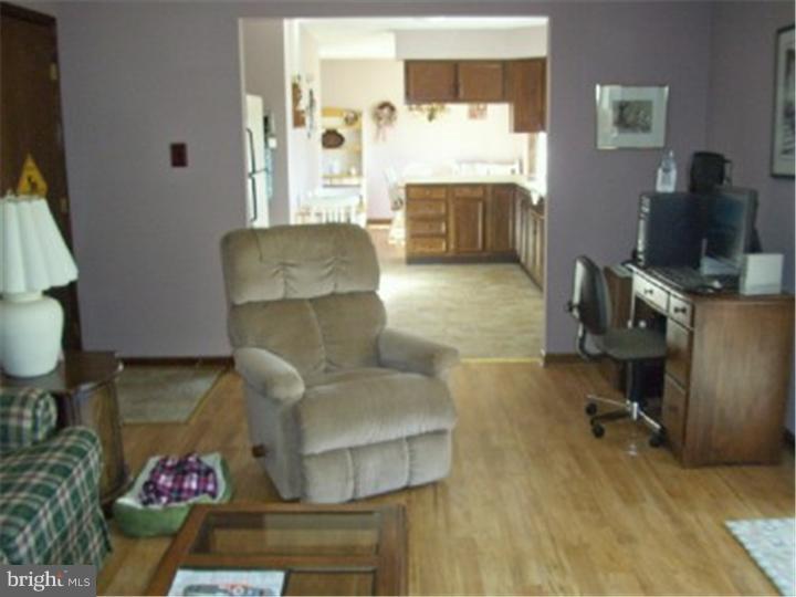 572 Lincoln Road Pilesgrove, NJ 08098 - Photo 10 of 16 Den