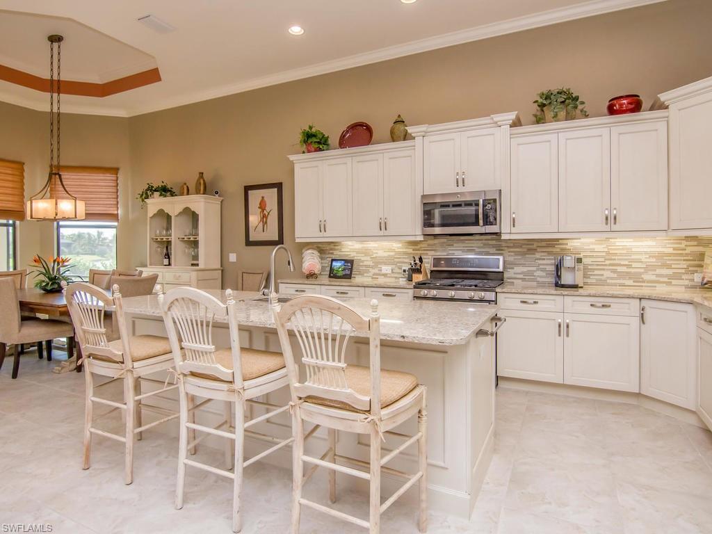 6538 Roma Way Naples, FL 34113 - Photo 9 of 29 Gallery Image 9