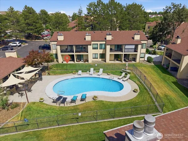 $215,000 | 303 Gage Boulevard, Unit 138, Richland, WA 99352