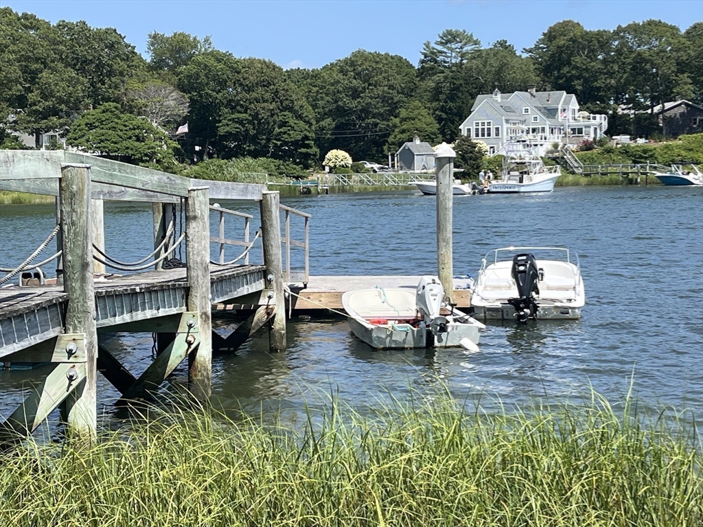 6 Heron Way Mashpee, MA 02649 - Photo 40 of 42 a view of a ocean view with sitting space