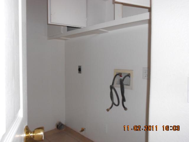 2191 Boulders Road Alpine, CA 91901 - Photo 12 of 23 Laundry Room