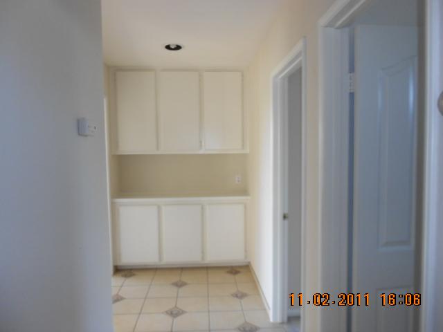 2191 Boulders Road Alpine, CA 91901 - Photo 14 of 23 Hallway