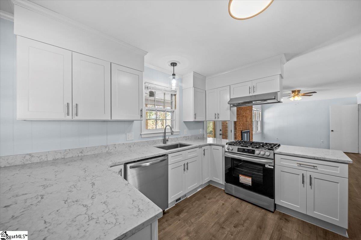 409 Strange Road Taylors, SC 29687 - Photo 11 of 30 Gallery Image 11
