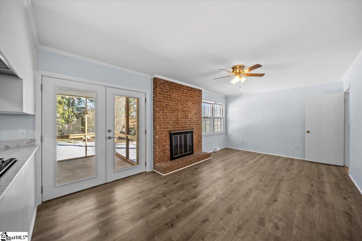 409 Strange Road Taylors, SC 29687 - Photo 2 of 30