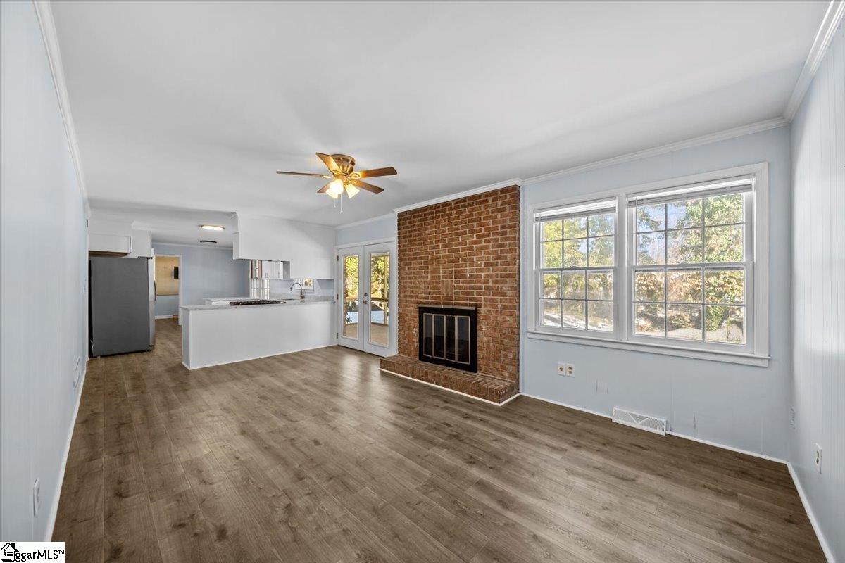 409 Strange Road Taylors, SC 29687 - Photo 3 of 30