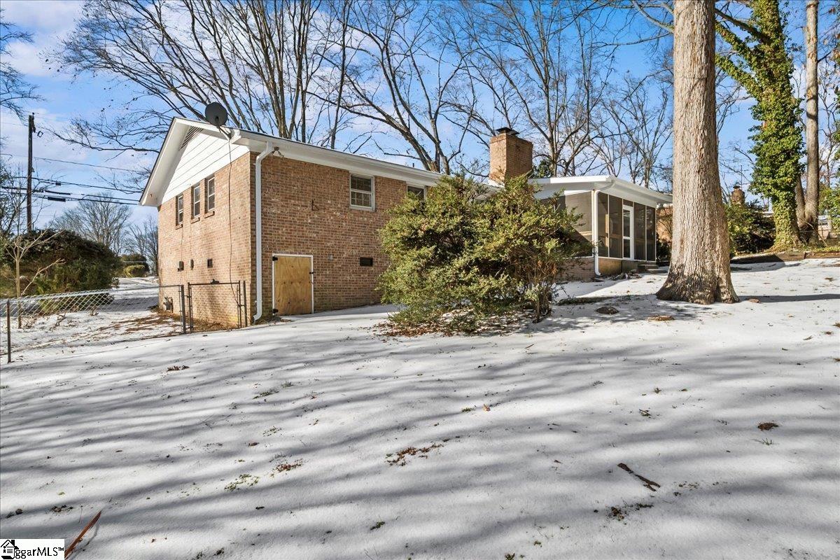 409 Strange Road Taylors, SC 29687 - Photo 10 of 30