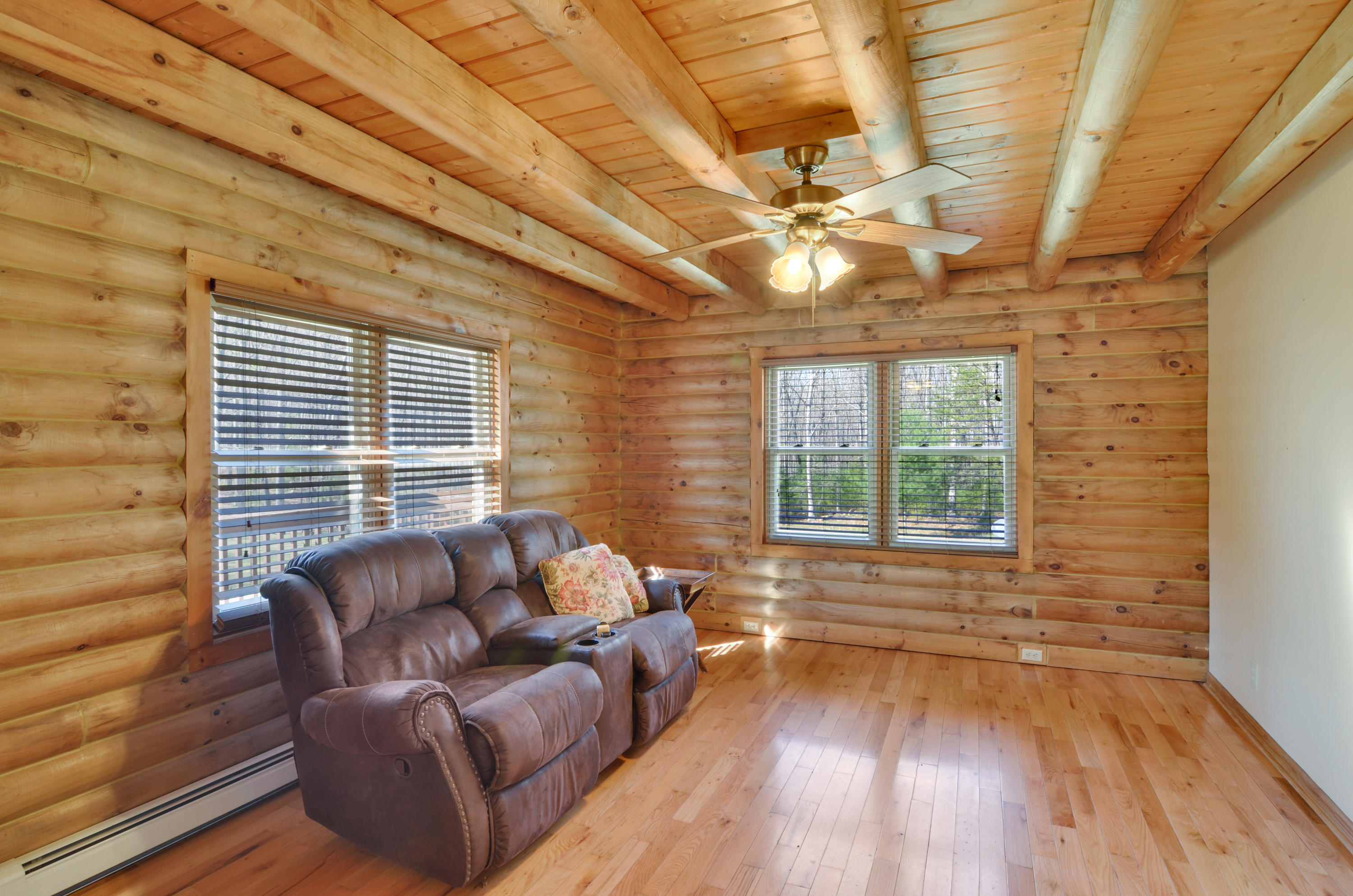 8605 Mill Branch Road Covington, VA 24426 - Photo 12 of 29 Living Room
