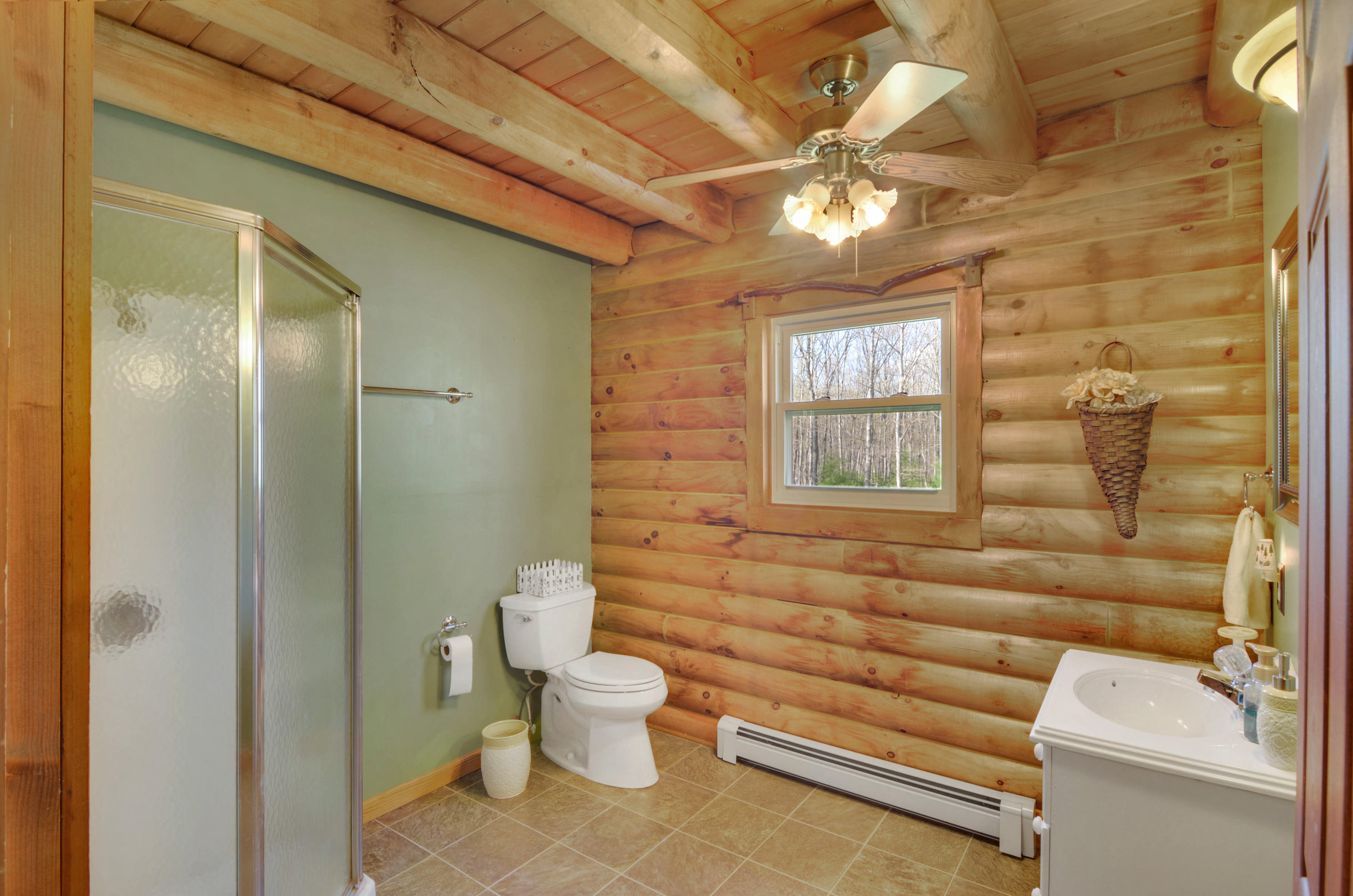 8605 Mill Branch Road Covington, VA 24426 - Photo 13 of 29 Main Floor Bathroom 2