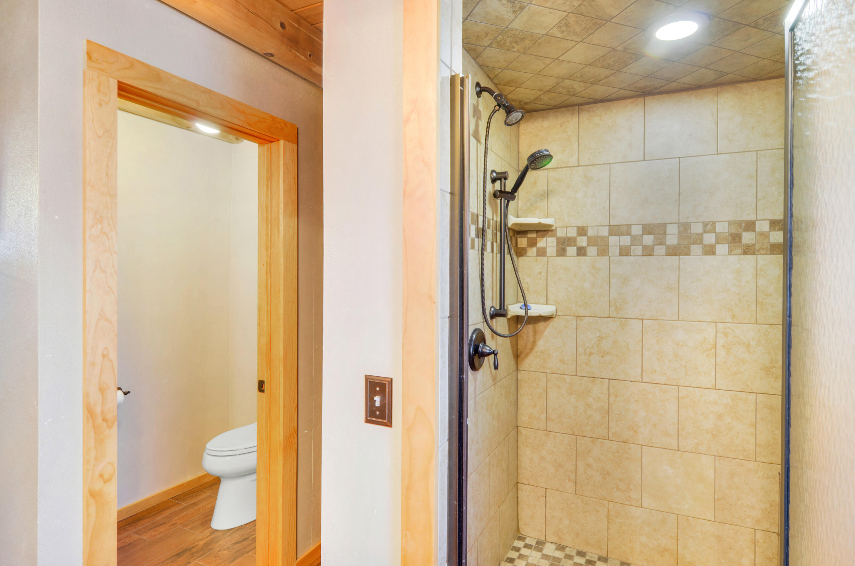8605 Mill Branch Road Covington, VA 24426 - Photo 18 of 29 Master Bathroom