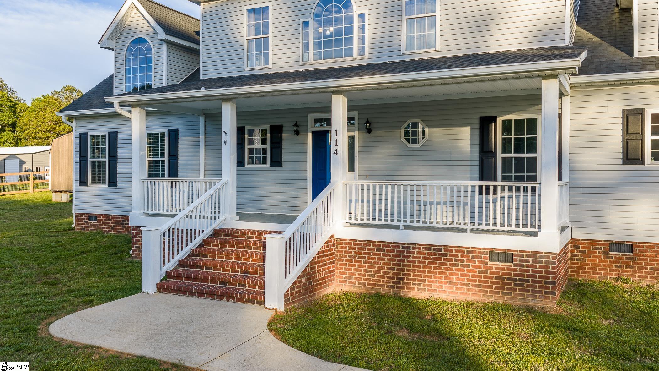 114 Smith St Extension Ware Shoals, SC 29692 - Photo 3 of 43