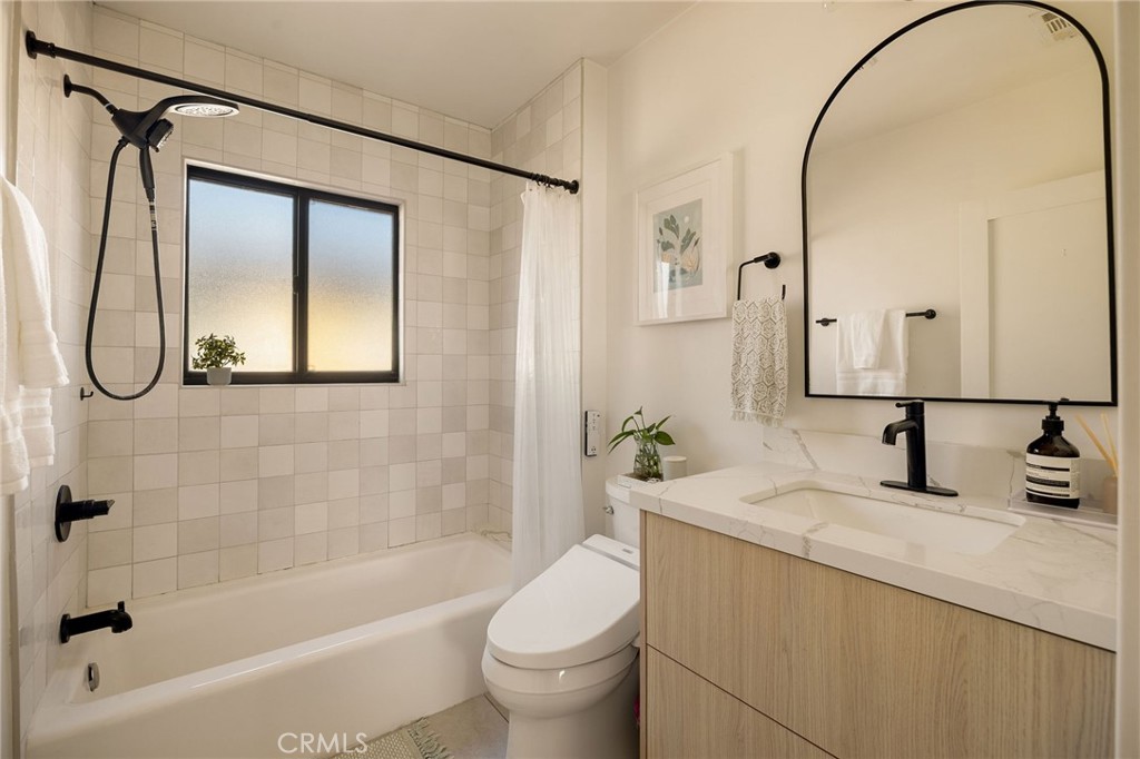 5417 Stratford Road Los Angeles, CA 90042 - Photo 13 of 36