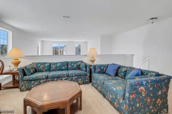 $899,000 | 4 Virgil Lane, Flanders, NJ 07836