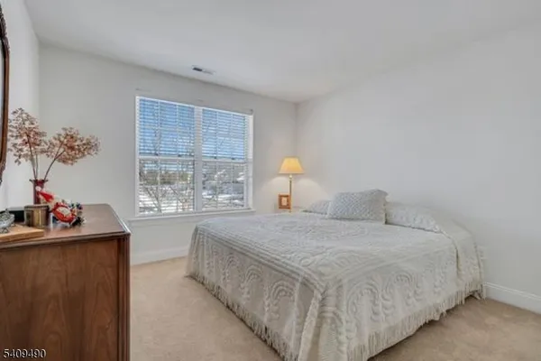 $899,000 | 4 Virgil Lane, Flanders, NJ 07836