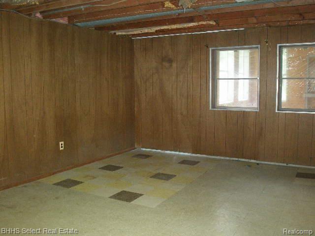 22330 Bell Road New Boston, MI 48164 - Photo 28 of 34 P8210035.jpg
