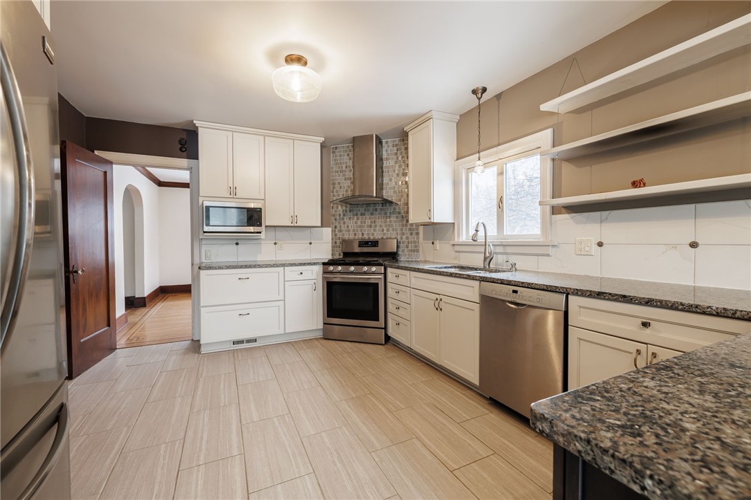 95 Fairhaven Road Brighton, NY 14610 - Photo 7 of 35