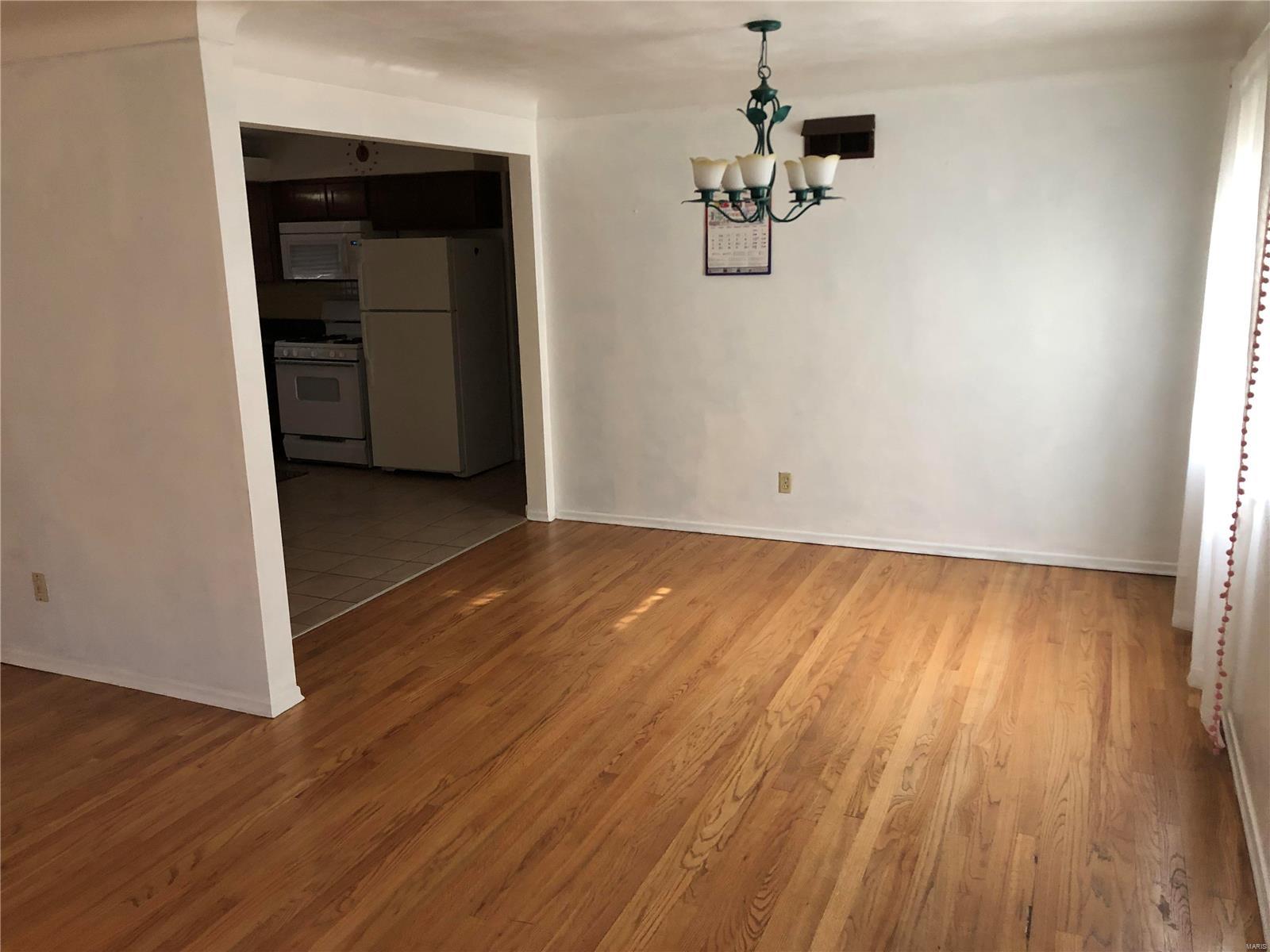 7436 Morgan Ford Road St. Louis, MO 63116 - Photo 6 of 28 Gallery Image 6