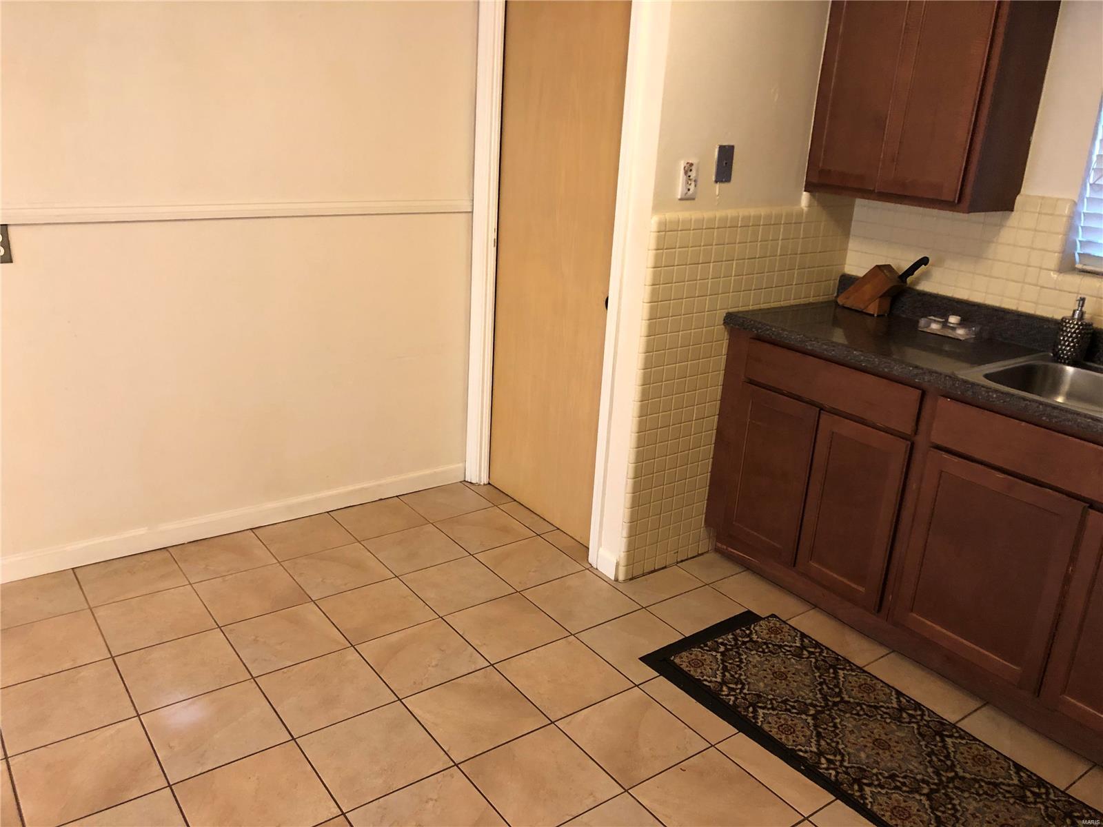 7436 Morgan Ford Road St. Louis, MO 63116 - Photo 8 of 28 Gallery Image 8